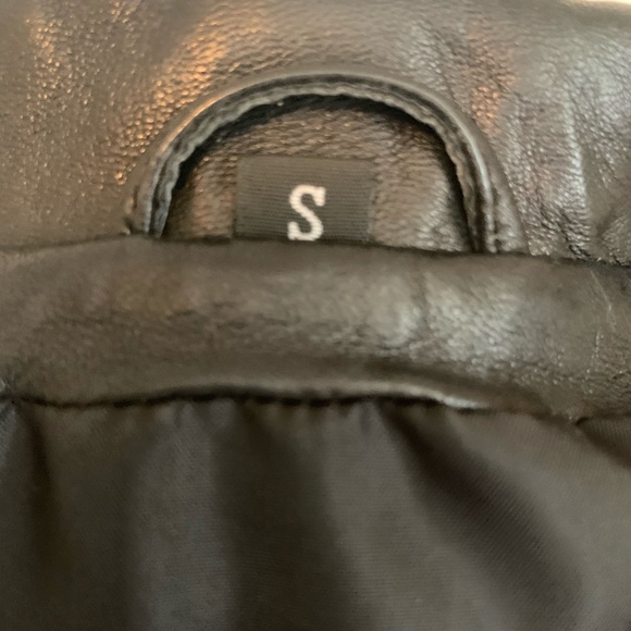 Harley Davidson Women’s Leather Vest - Picture 10 of 15